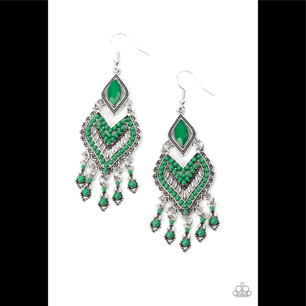 Dearly Debonair Green Earrings New